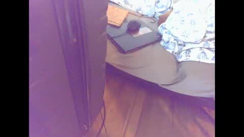 Snapshot of cumslutboi27 chatting on October 12, 6:07 am cumslutboi27 online show from October 12, 6:07 am