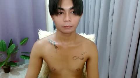 Xyrien online show from March 24, 2:00 pm