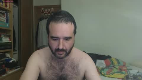 Snapshot of curiosillo1983 chatting on October 3, 3:17 pm curiosillo1983 online show from October 3, 3:17 pm