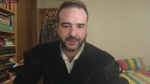 Snapshot of curiosillo1983 chatting on October 4, 11:42 pm curiosillo1983 online show from October 4, 11:42 pm