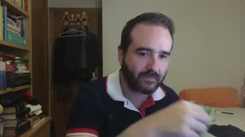 curiosillo1983 online show from June 17, 11:34 am