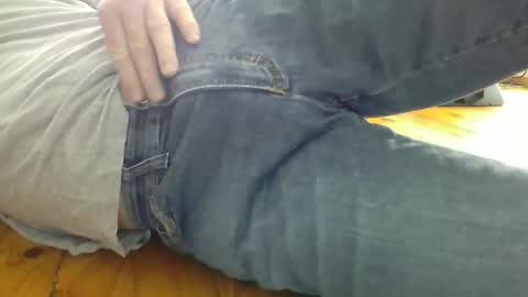 curiosthings online show from March 27, 7:45 am