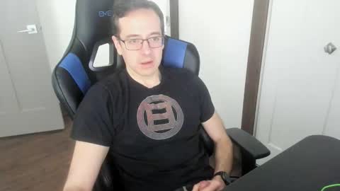 curious_10 online show from January 11, 2:32 pm