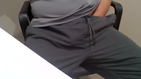 Snapshot of curious_aussie11 chatting on October 18, 2:33 pm Carl online show from October 18, 2:33 pm