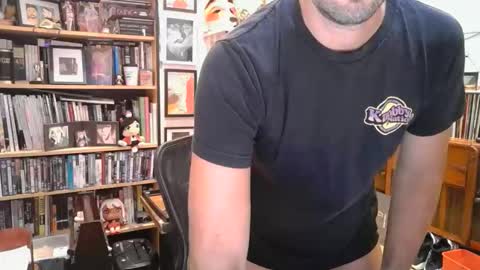 curiousaussie697 online show from February 27, 3:40 am