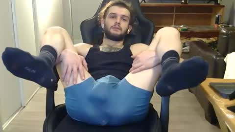 curiouss25 online show from February 19, 6:26 pm