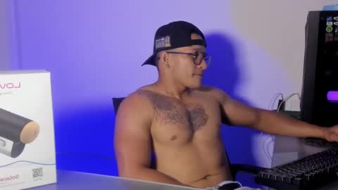 Roger online show from March 27, 10:11 pm