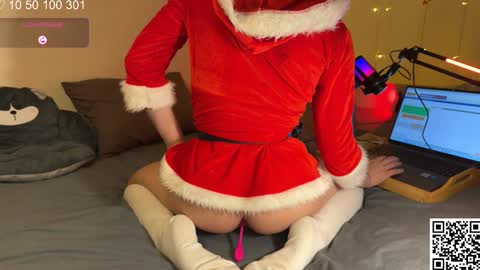 Mike  pvt is open online show from December 25, 11:31 pm