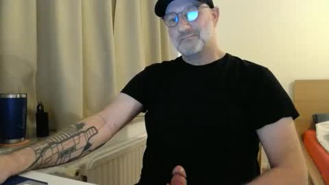 Curman85 online show from February 11, 11:32 pm