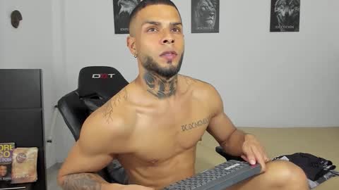 curtis_blake online show from February 8, 7:03 am