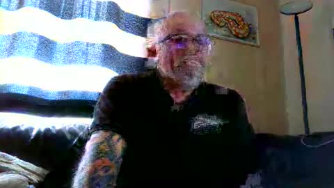 curtus14 online show from March 15, 8:33 am