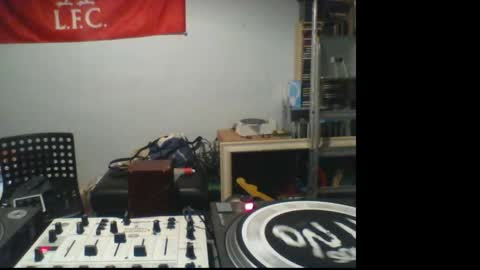 curvelover1977 online show from January 17, 1:30 am