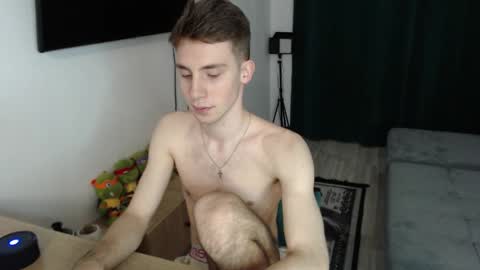 Snapshot of cute_brian chatting on February 26, 4:56 pm Im Brian online show from February 26, 4:56 pm