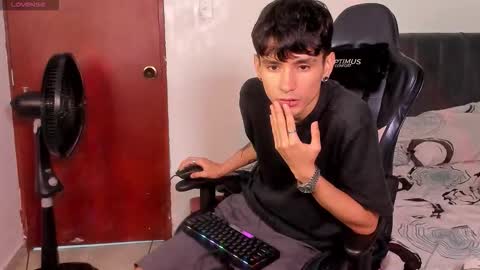 Diego online show from December 1, 11:19 pm