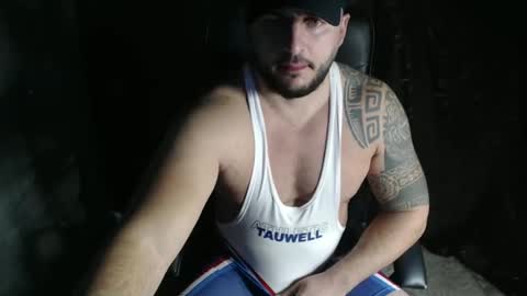 Snapshot of cute_johny01 chatting on February 21, 5:09 pm Cute Johny01 online show from February 21, 5:09 pm