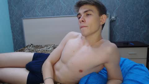 Snapshot of cute_oliver chatting on February 2, 2:56 pm Oliver online show from February 2, 2:56 pm