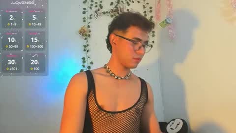 cute_sammy_1 online show from September 13, 6:36 am
