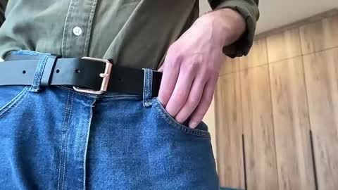 cute_skywalker online show from April 26, 12:13 pm