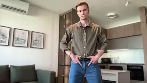 cute_skywalker online show from June 25, 3:17 pm