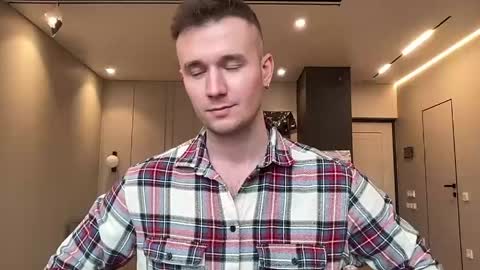 cute_skywalker online show from April 23, 3:25 pm