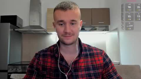 Snapshot of cute_skywalker chatting on February 15, 6:55 pm cute_skywalker online show from February 15, 6:55 pm