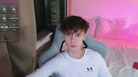 Thomas -  online show from May 6, 7:03 pm