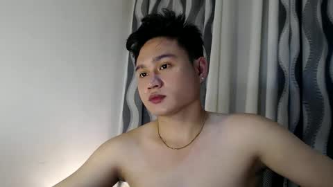 cuteasianlee online show from February 21, 10:27 am