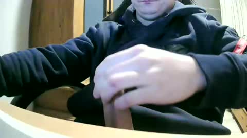 Snapshot of cuteboy090 chatting on January 26, 7:31 pm Cuteboy090 online show from January 26, 7:31 pm
