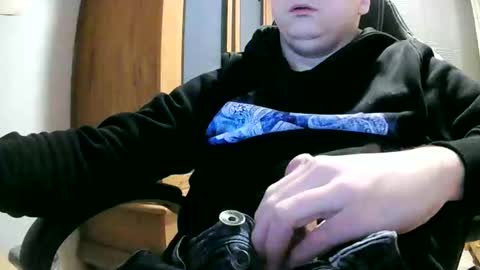 Snapshot of cuteboy090 chatting on December 22, 1:55 pm Cuteboy090 online show from December 22, 1:55 pm