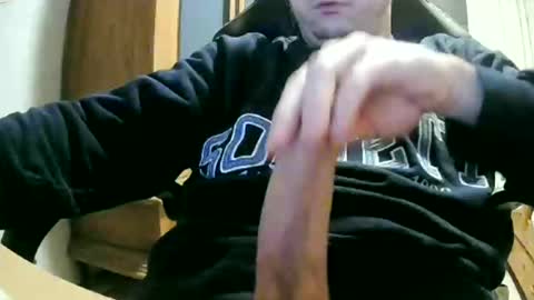 Snapshot of cuteboy090 chatting on February 9, 6:58 pm Cuteboy090 online show from February 9, 6:58 pm