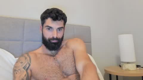 Snapshot of cuteeboy chatting on January 7, 11:45 pm cuteeboy online show from January 7, 11:45 pm