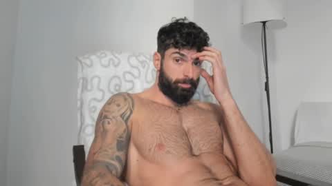 Snapshot of cuteeboy chatting on March 6, 12:52 pm cuteeboy online show from March 6, 12:52 pm