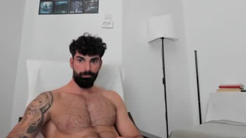 cuteeboy online show from June 18, 12:10 pm