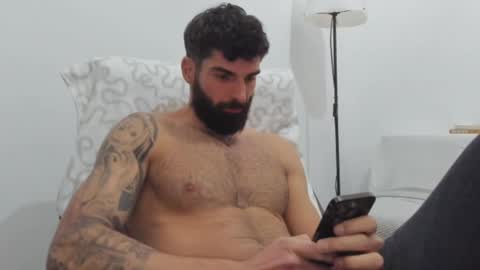 Snapshot of cuteeboy chatting on February 11, 6:55 pm cuteeboy online show from February 11, 6:55 pm