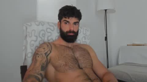 Snapshot of cuteeboy chatting on February 24, 6:27 am cuteeboy online show from February 24, 6:27 am