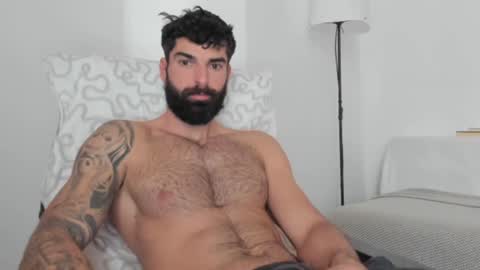 Snapshot of cuteeboy chatting on February 4, 7:07 am cuteeboy online show from February 4, 7:07 am