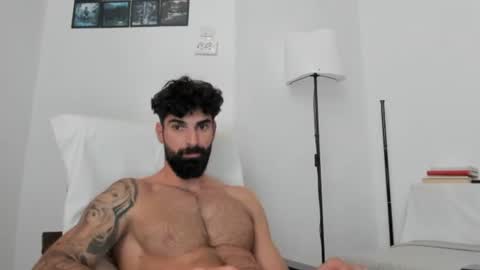 cuteeboy online show from June 19, 1:27 pm