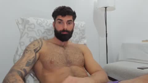 Snapshot of cuteeboy chatting on February 4, 5:12 pm cuteeboy online show from February 4, 5:12 pm