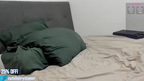 Snapshot of cutehairystoner chatting on January 17, 9:54 pm cutehairystoner online show from January 17, 9:54 pm