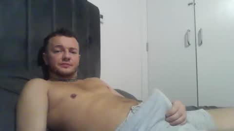 Snapshot of cutescottishlad chatting on October 8, 8:57 pm cutescottishlad online show from October 8, 8:57 pm