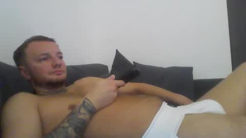 Snapshot of cutescottishlad chatting on October 11, 6:23 pm cutescottishlad online show from October 11, 6:23 pm