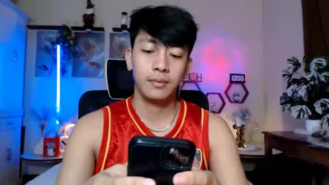 Neil Taylor online show from February 18, 1:04 am