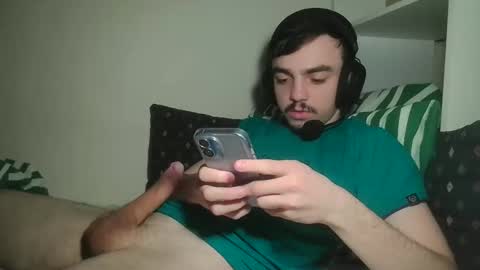 cutie garlix online show from April 12, 7:37 pm