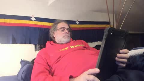 Snapshot of czechlove chatting on January 9, 9:16 am Andrew Thomas online show from January 9, 9:16 am
