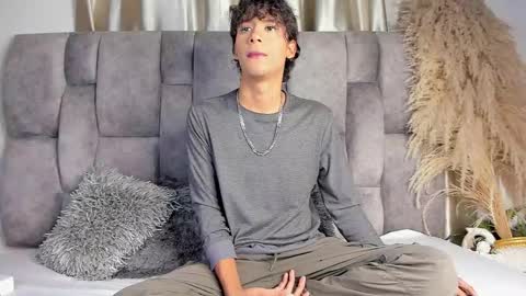 Darked online show from November 5, 4:14 am