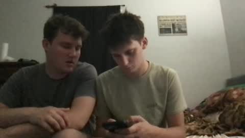 Snapshot of d_dart chatting on September 27, 3:37 am Aeboy12 online show from September 27, 3:37 am