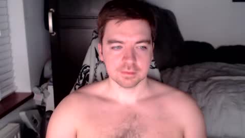 Snapshot of d_surman1994 chatting on December 6, 1:18 am d_surman1994 online show from December 6, 1:18 am