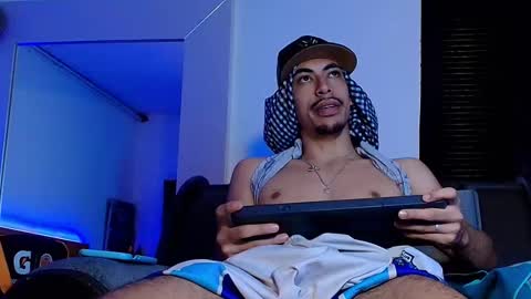 d_usma00 online show from December 17, 4:20 am