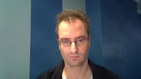 Snapshot of daanschr chatting on October 18, 1:16 pm daanschr online show from October 18, 1:16 pm