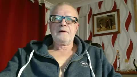 Brian ... online show from November 17, 9:07 pm